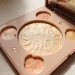 Becca Highlighter Palette Featuring Champagne Pop