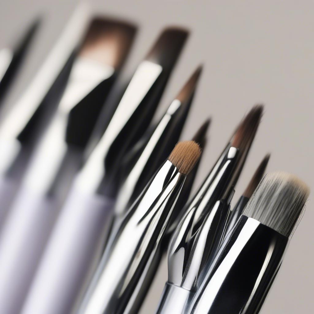 Morphe M438 Pointed Contour Brush in close-up