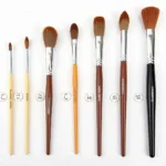 Comparison of the Sigma Kabuki F80 with other kabuki brushes of different shapes and densities.